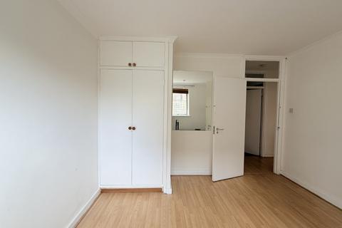 2 bedroom apartment to rent, St. Mary Le Park Court, Parkgate Road, Battersea, London, SW11