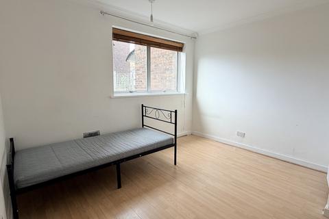 2 bedroom apartment to rent, St. Mary Le Park Court, Parkgate Road, Battersea, London, SW11
