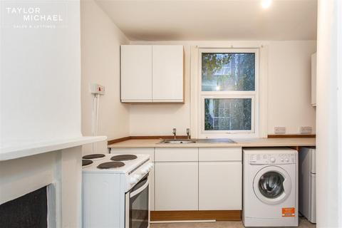 1 bedroom flat to rent, Goldstone Road, Hove