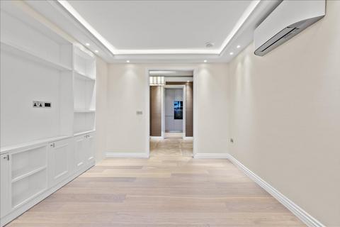 3 bedroom apartment to rent, Marlborough Court, Pembroke Road, London, W8