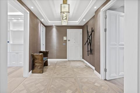 3 bedroom apartment to rent, Marlborough Court, Pembroke Road, London, W8