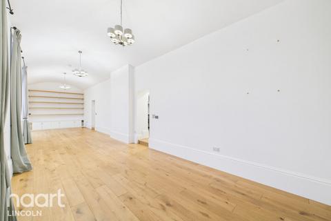 4 bedroom townhouse for sale, Medland Drive, Bracebridge Heath