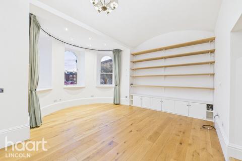 4 bedroom townhouse for sale, Medland Drive, Bracebridge Heath