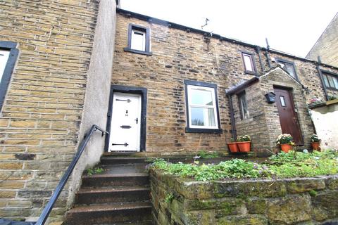 2 bedroom terraced house to rent, Yates Lane, Huddersfield HD3