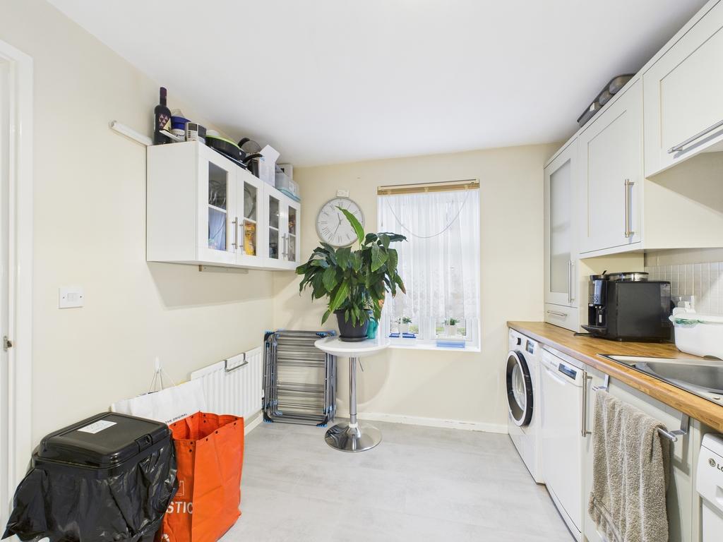 Breakfast/kitchen