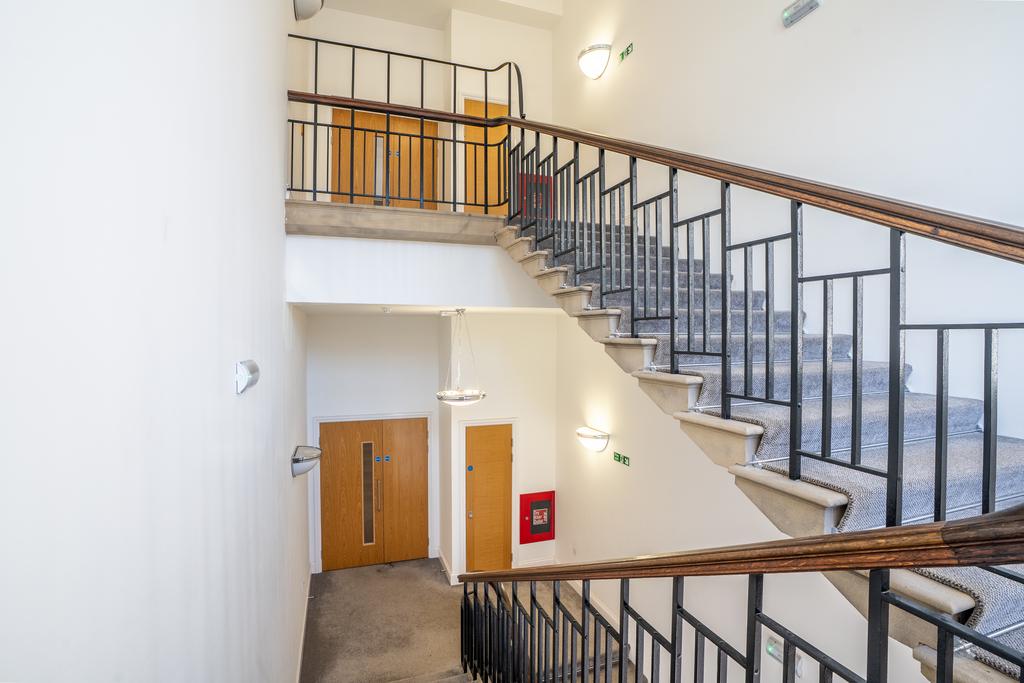 Flat24oldschoolhouse3
