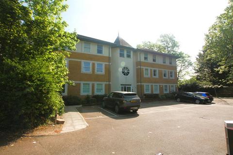 1 bedroom apartment to rent, Cricket Green, Mitcham