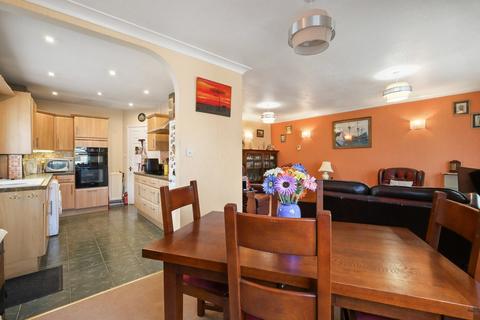 3 bedroom detached bungalow for sale, Elmstead Road, Wivenhoe, Colchester, CO7
