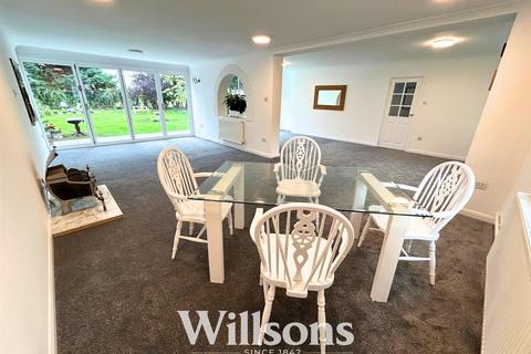 4 bedroom detached house to rent, Park Lane, Alford