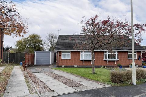 2 bedroom semi-detached bungalow for sale, Woodhouse Road, Leicester LE19