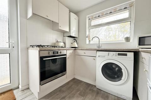 2 bedroom semi-detached bungalow for sale, Woodhouse Road, Leicester LE19
