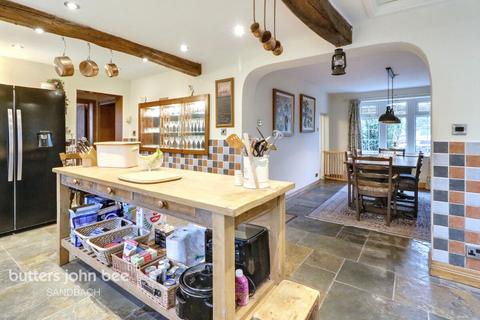 4 bedroom cottage for sale, Hassall Green, Sandbach