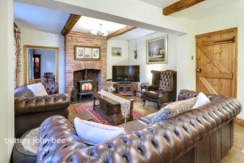 4 bedroom cottage for sale, Hassall Green, Sandbach