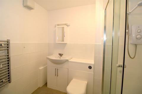 2 bedroom flat for sale, The Causeway, Seaford