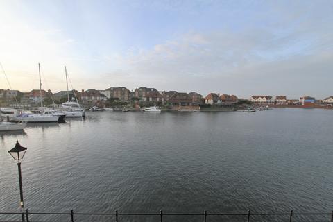 2 bedroom apartment for sale, Golden Gate Way, Eastbourne BN23