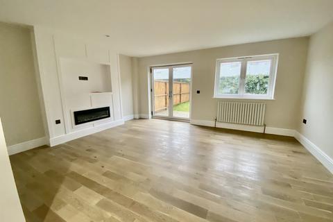 3 bedroom semi-detached house to rent, Hampton Mews, Havenstreet, Isle of Wight