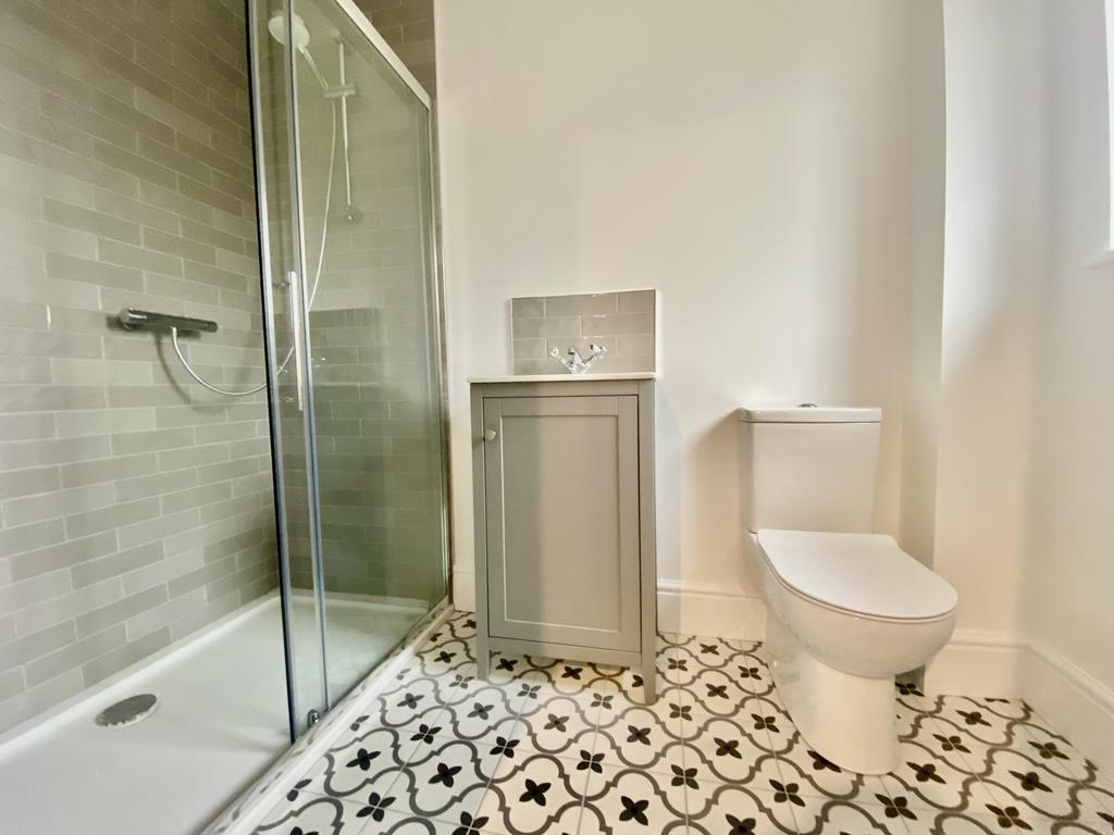 Ensuite 4 hampton