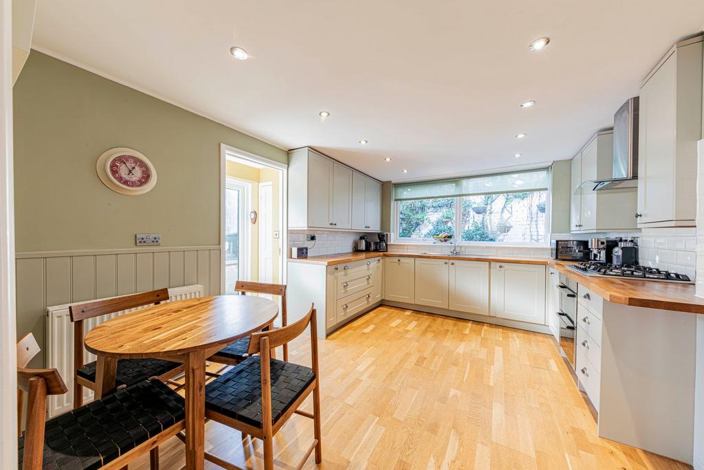 Kitchen (2)