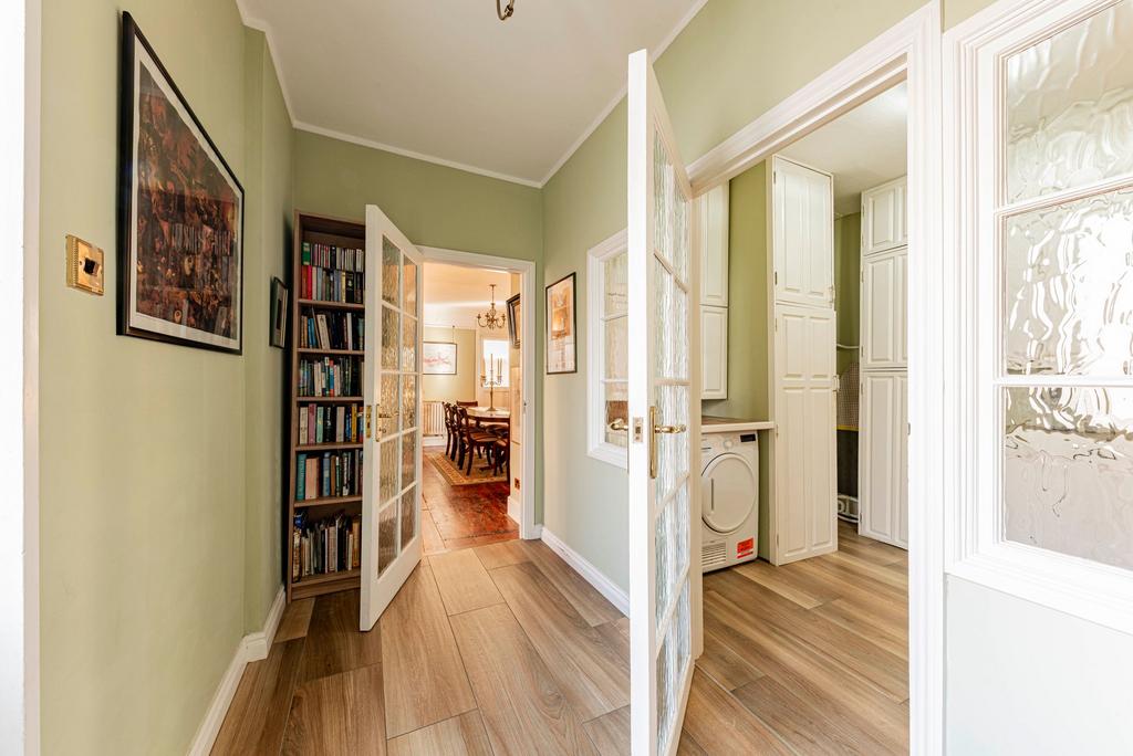 Entrance Hall (2)