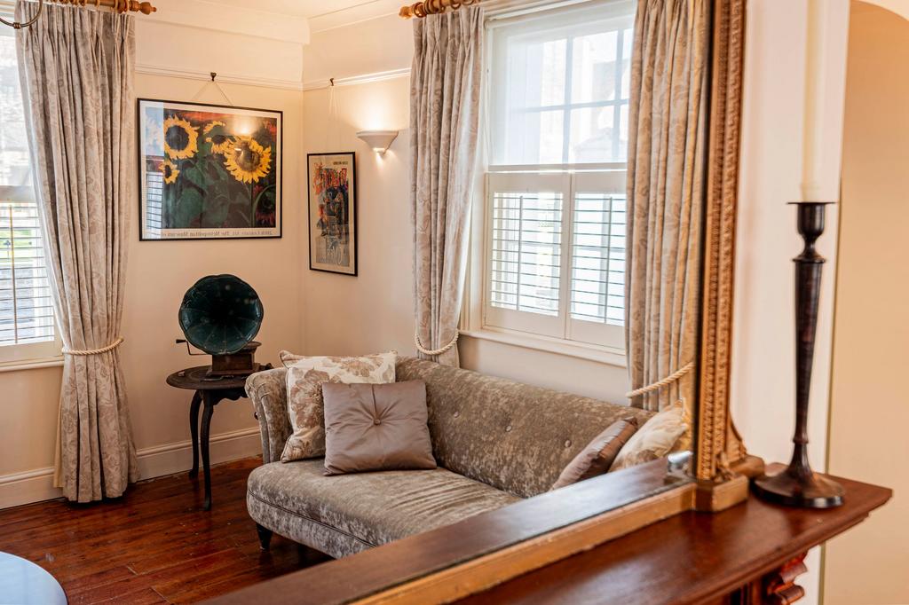 Living Room One (3)