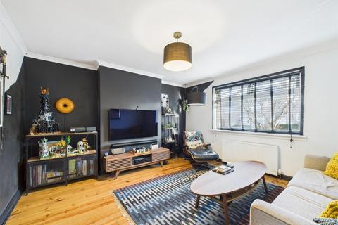 3 bedroom end of terrace house for sale, Garth Avenue, Perth PH1
