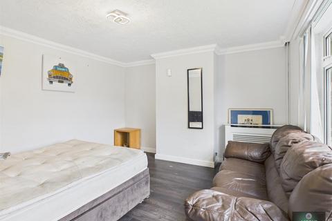 undefined, Willow Close, Northgate RH10