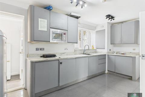 undefined, Willow Close, Northgate RH10