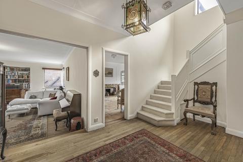 undefined, Dallas Road, London, W5