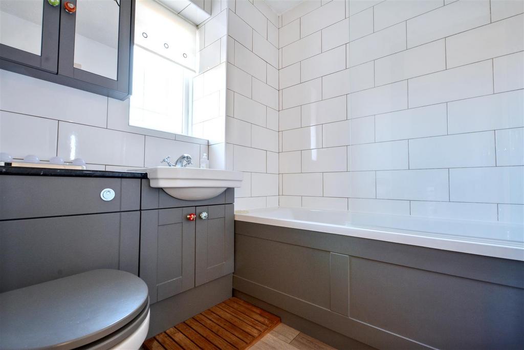 Bathroom.jpeg
