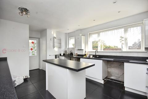 3 bedroom detached bungalow for sale, Bradstow Way, Broadstairs