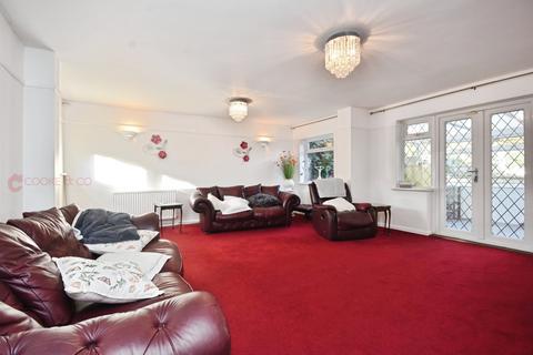 3 bedroom detached bungalow for sale, Bradstow Way, Broadstairs