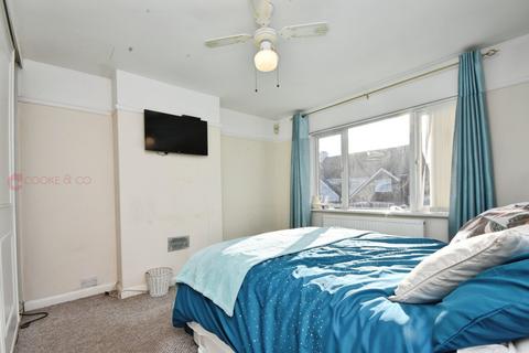 3 bedroom detached bungalow for sale, Bradstow Way, Broadstairs