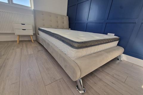 undefined, 5 Francis Street, Luton, Bedfordshire