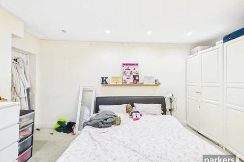 undefined, Queen Victoria Street, Berkshire RG1