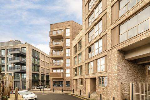 White Post Lane, London E9