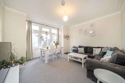 2 bedroom flat to rent, Kingsley Avenue, London W13