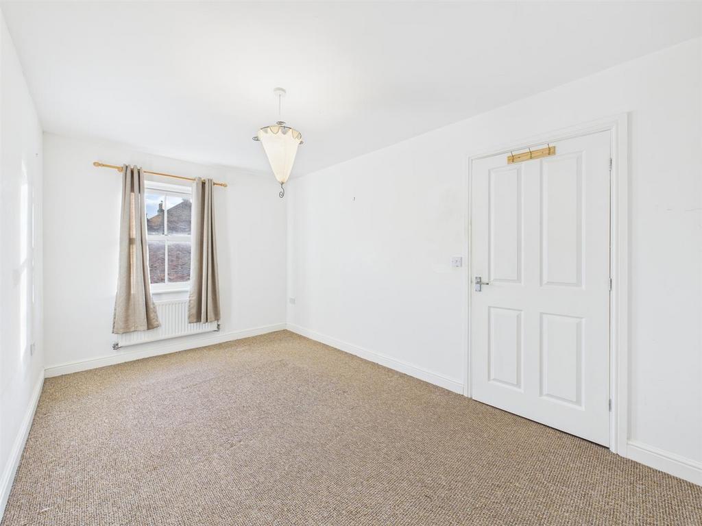 Bedroom: