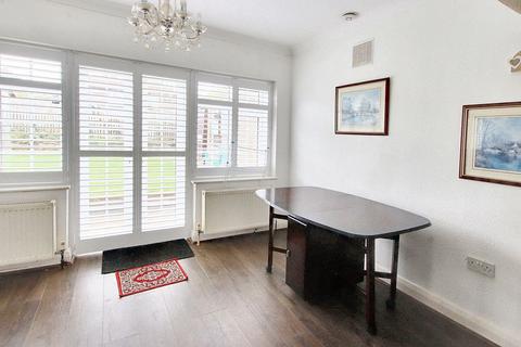 undefined, Gwynne Avenue, Shirley
