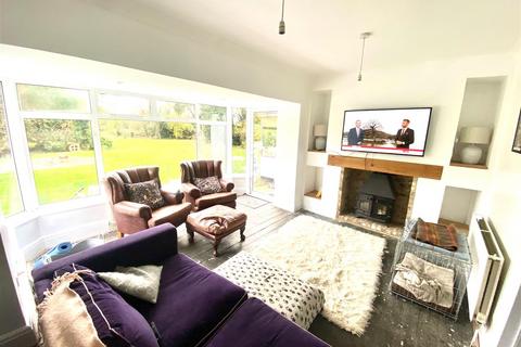 3 bedroom detached bungalow for sale, Hawkshead Lane, Hatfield AL9
