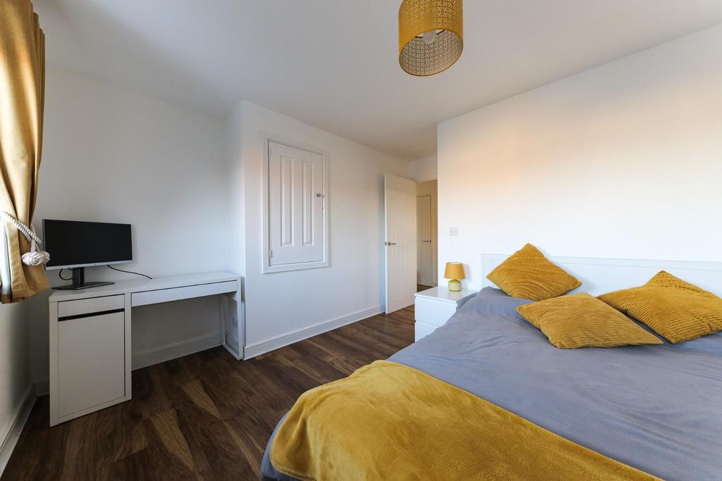 Bedroom.jpg