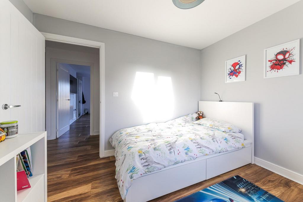 Bedroom.jpg