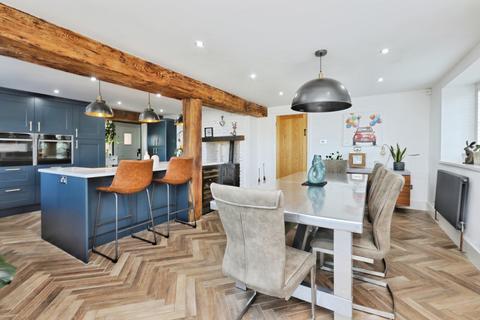 3 bedroom cottage for sale, Dinnington Road, Worksop S81