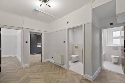 2 bedroom flat to rent, Richmond Hill, Bournemouth ,