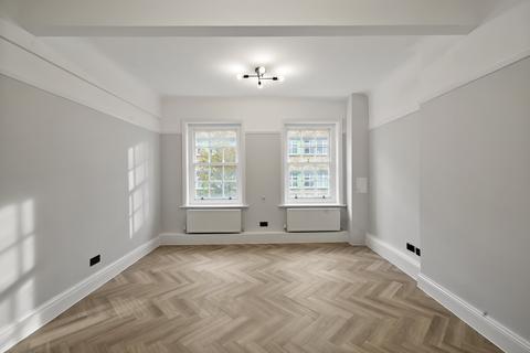 2 bedroom flat to rent, Richmond Hill, Bournemouth ,