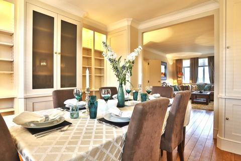 3 bedroom apartment to rent, Leonard Court, Edwardes Square, Kensington W8