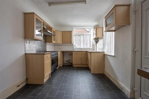 3 bedroom terraced house for sale, Foljambe Road, Chesterfield