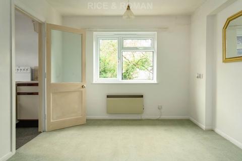 1 bedroom retirement property for sale, Mayfield Road, Weybridge KT13