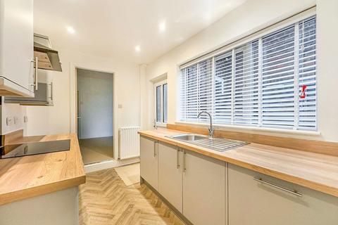 2 bedroom terraced house for sale, Queens Avenue, Barton-upon-humber DN18