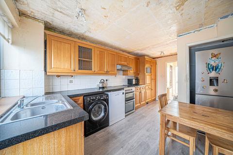 undefined, Poultons Close,Overton,Basingstoke,RG25 3LT