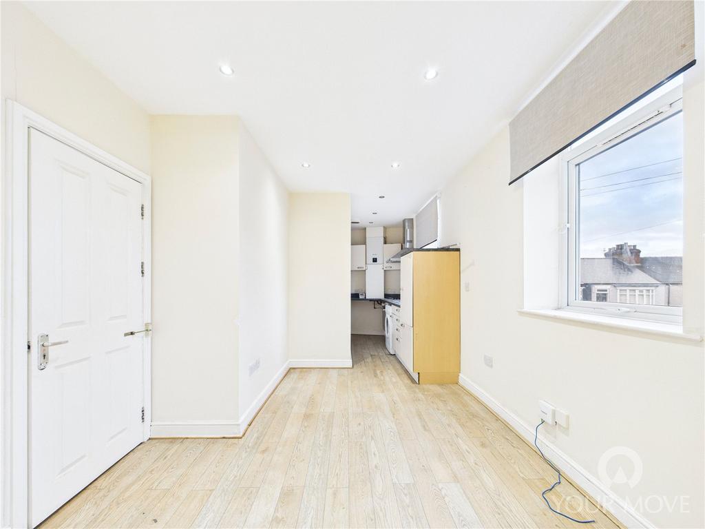 Lounge/Kitchen